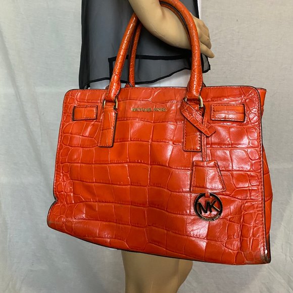 Michael Kors L Orange Leather Crossbody/Handbag - Picture 11 of 15